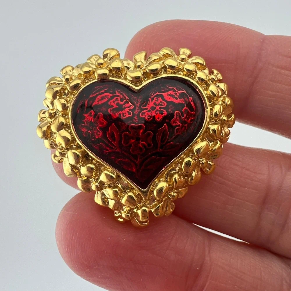 Vintage Avon Red Heart Brooch Gold Tone Floral Frame Pin Love Valentines Gift